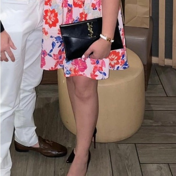 NO longer for sale / YSL UPTOWN POUCH | smooth shiny black leather. - Picture 3 of 3